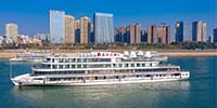 寶鷹集團(tuán)熱烈祝賀載電量全球最大、充電技術(shù)屬世界首創(chuàng)的純電動(dòng)游輪——“長(zhǎng)江三峽1”成功首航